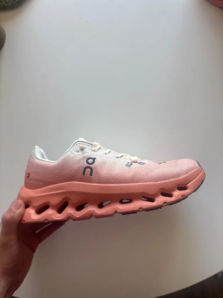 Used Orange On Cloud bike — image 2 of 10