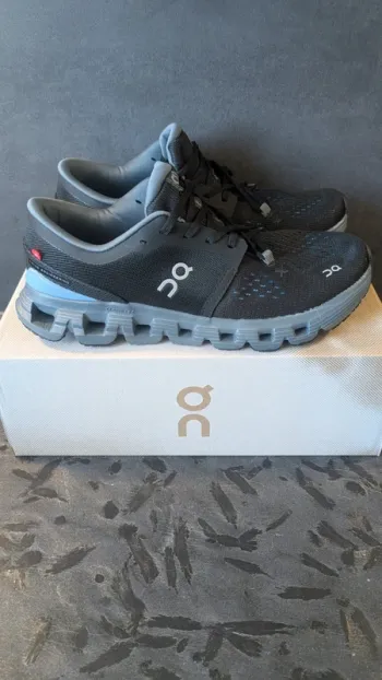 Gebrauchtes On Running Cloud X 4 bike