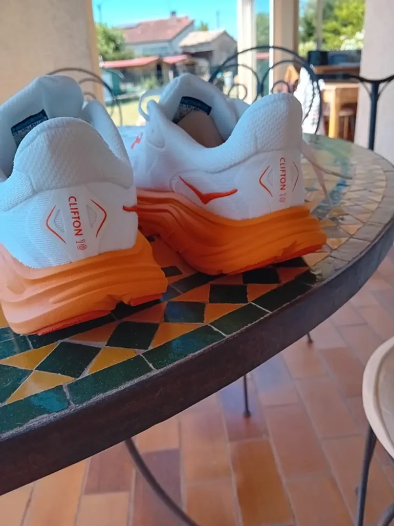 Gebrauchtes Hoka Running Shoes bike — Bild 2 von 6