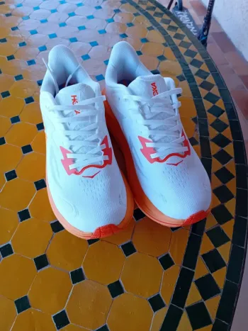 Hoka Running Shoes bike d'occasion