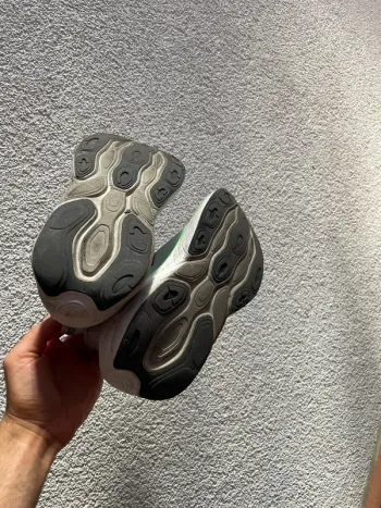 New Balance Fresh Foam x More V5 bike d'occasion — image 2 sur 3