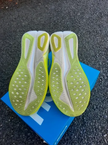 Used Hoka Mach 7 bike — image 2 of 4