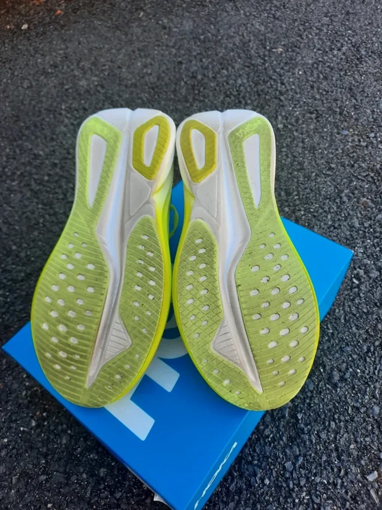 Used Hoka Mach 7 bike — image 2 of 4