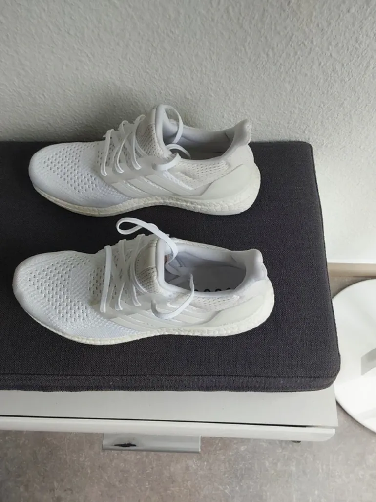 Used Adidas Ultraboost bike — image 3 of 6