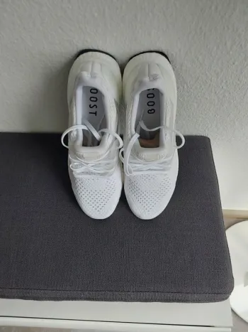 Used Adidas Ultraboost bike — image 4 of 6