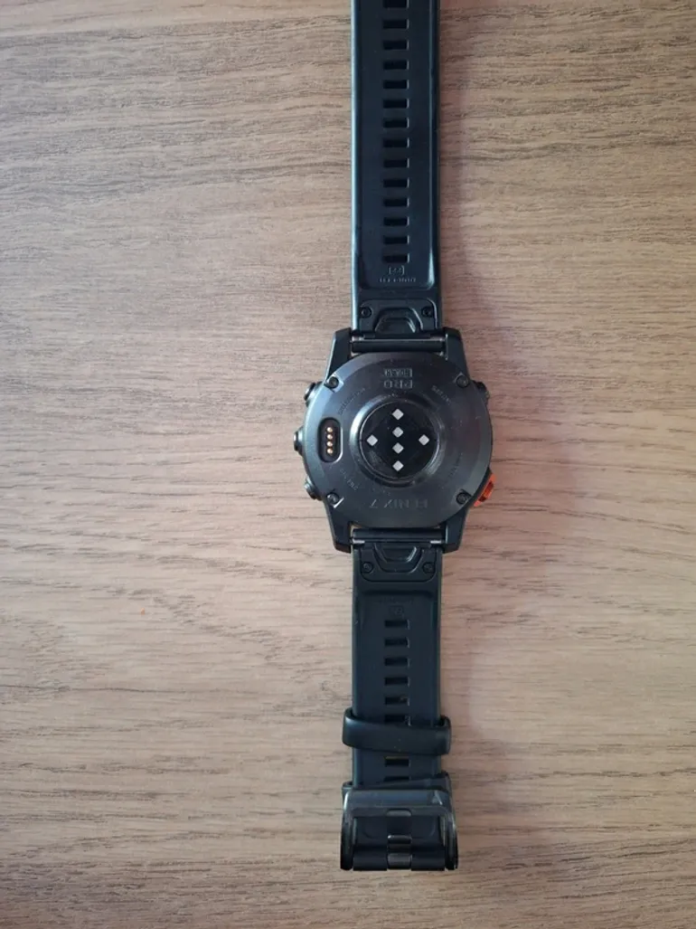 Used Garmin Fenix 7 Pro bike — image 6 of 8