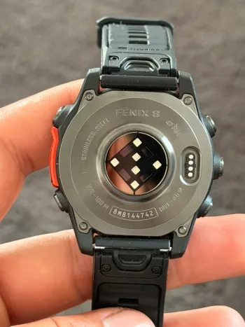 Used Garmin fenix 8 47 mm bike — image 7 of 9