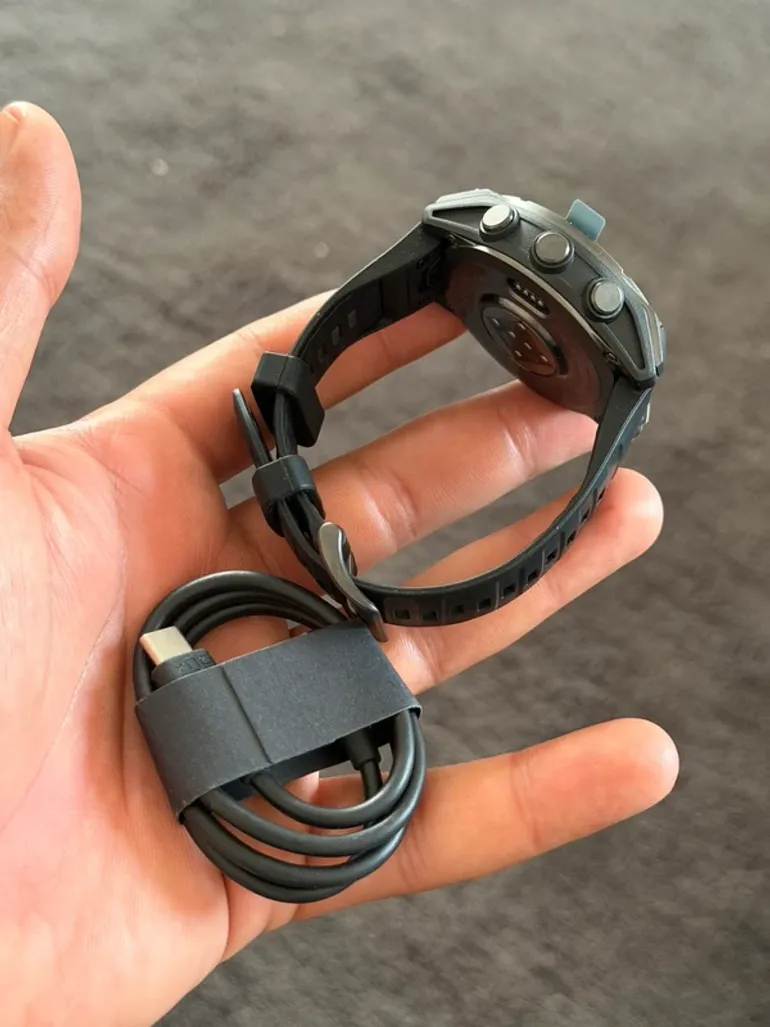 Used Garmin fenix 8 47 mm bike — image 3 of 9