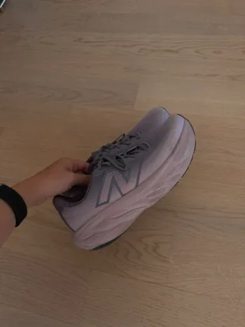 Used New Balance 1080 bike — image 2 of 8