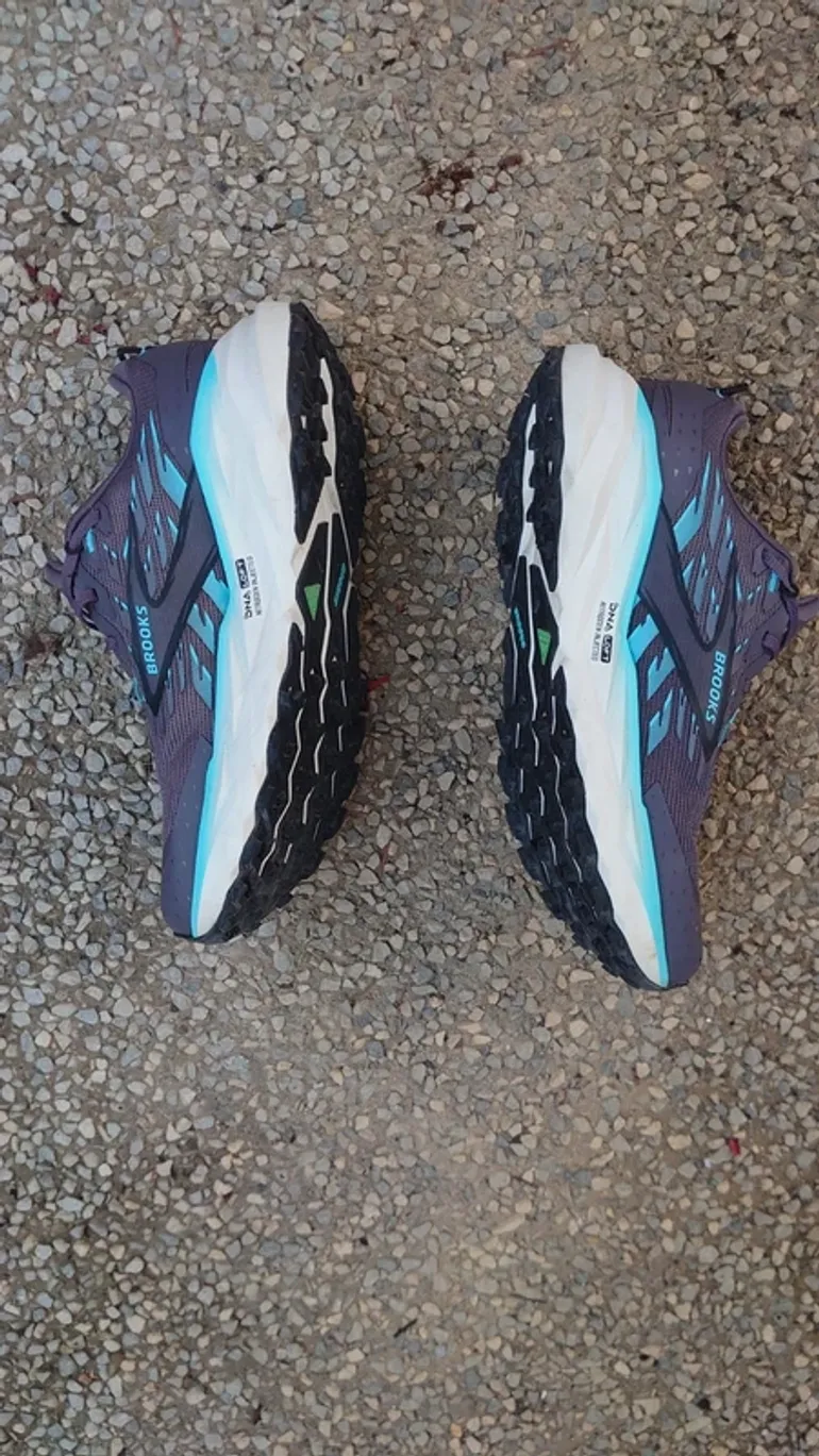 Used Brooks Cascadia 19 bike — image 5 of 7