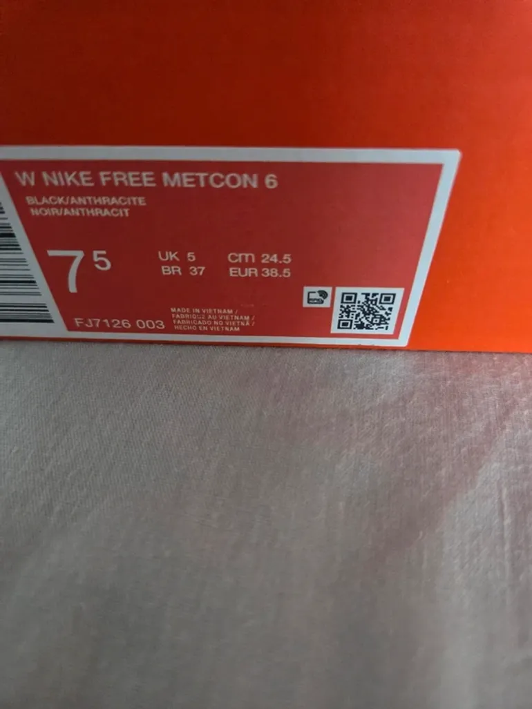 Used Nike Free Metcon 6 bike — image 7 of 8