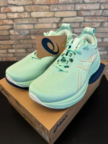 Asics Nimbus 26 bike d'occasion — image 2 sur 12