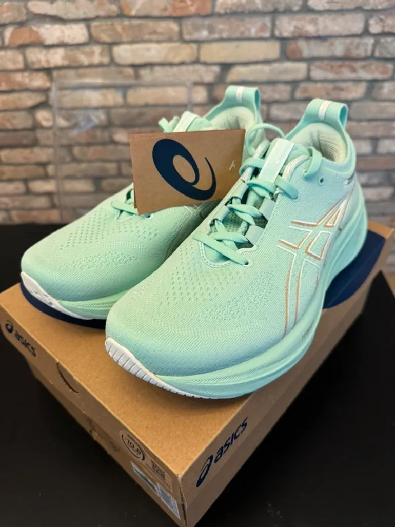 Asics Nimbus 26 bike d'occasion — image 2 sur 12