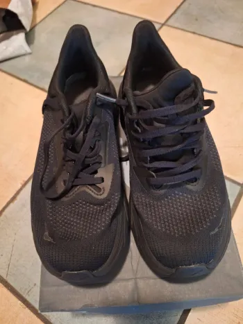 Hoka Arahi 7 bike d'occasion