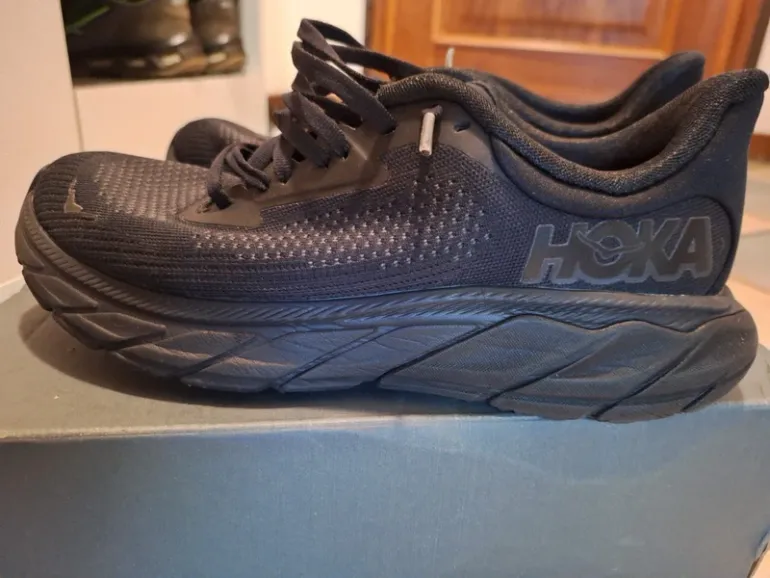 Hoka Arahi 7 bike d'occasion — image 3 sur 4