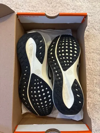 Nike Downshifter 12 bike d'occasion — image 7 sur 7