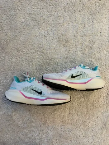 Nike Downshifter 12 bike d'occasion — image 2 sur 7