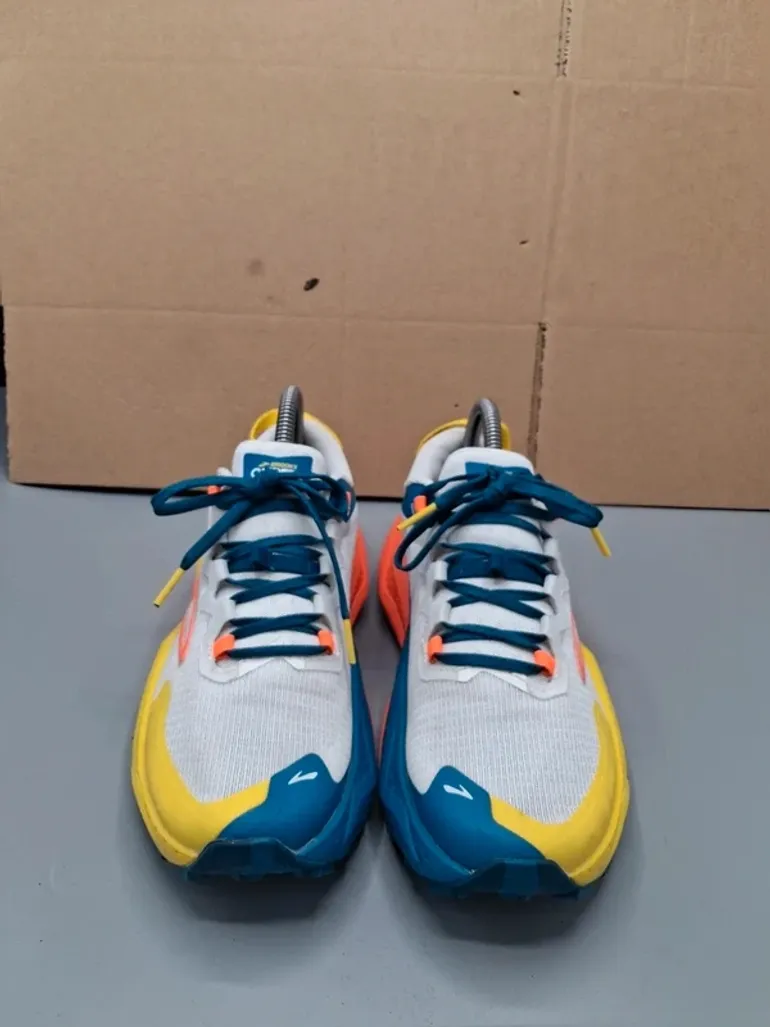 New Balance Caldera 8 bike usato — immagine 4 di 8