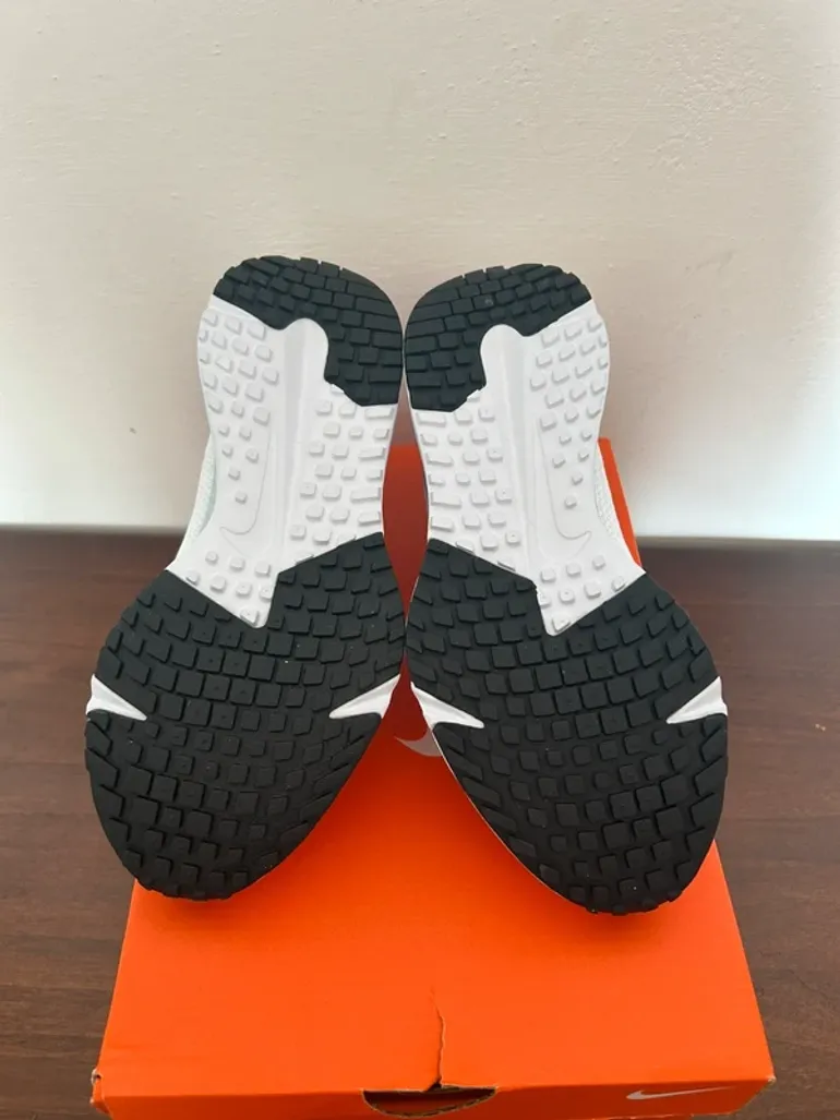 Gebrauchtes Nike Run Defy bike — Bild 5 von 6