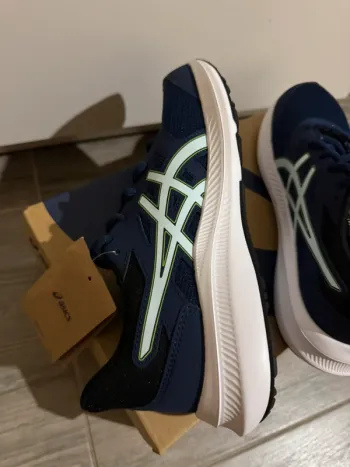 Použité Asics Jolt 4 bike — obrázek 7 z 11