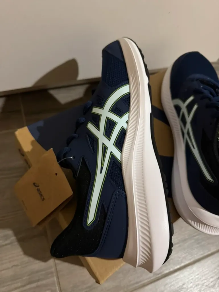 Použité Asics Jolt 4 bike — obrázek 7 z 11