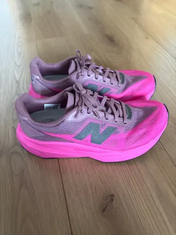 New Balance Fuelcell Rebel v5 bike d'occasion — image 3 sur 13