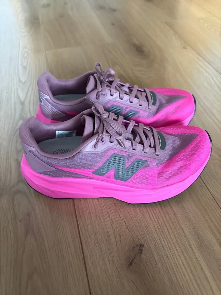 New Balance Fuelcell Rebel v5 bike d'occasion — image 3 sur 13