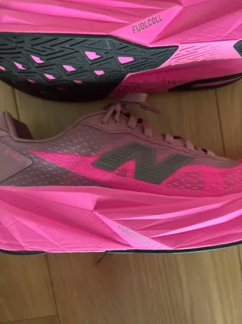 New Balance Fuelcell Rebel v5 bike d'occasion — image 5 sur 13