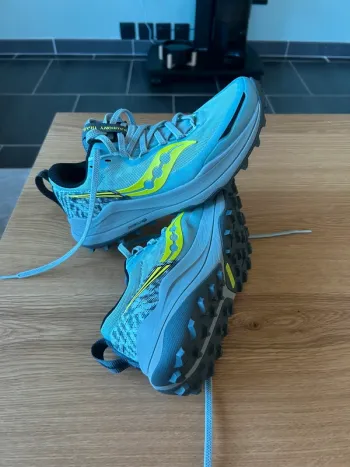 Saucony Xodus Ultra 2 bike usato