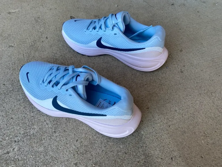 Tweedehands Nike Revolution 8 bike — afbeelding 2 van 5