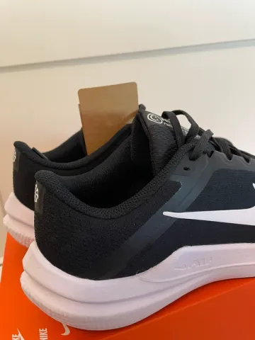 Used Nike Air Winflo 10 bike — image 4 of 9