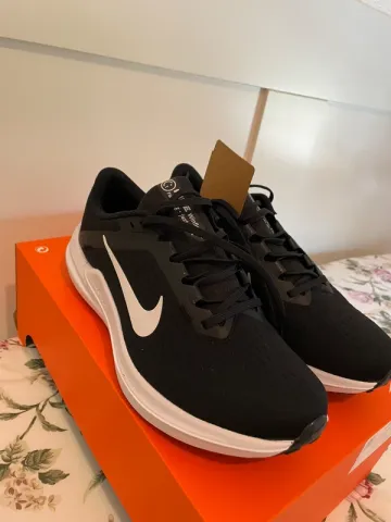 Used Nike Air Winflo 10 bike — image 5 of 9