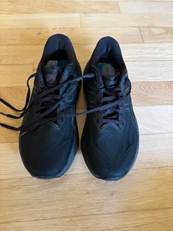 Used Asics GT-2000 14 GTX bike