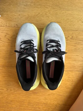 Použité Hoka running shoes bike — obrázek 3 z 11