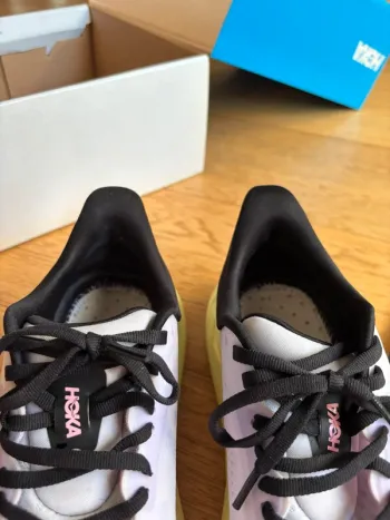 Použité Hoka running shoes bike — obrázek 9 z 11