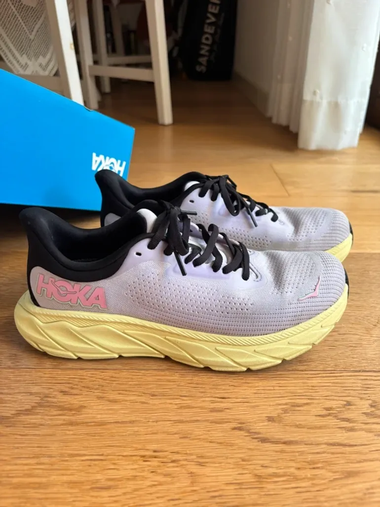 Použité Hoka running shoes bike — obrázek 2 z 11