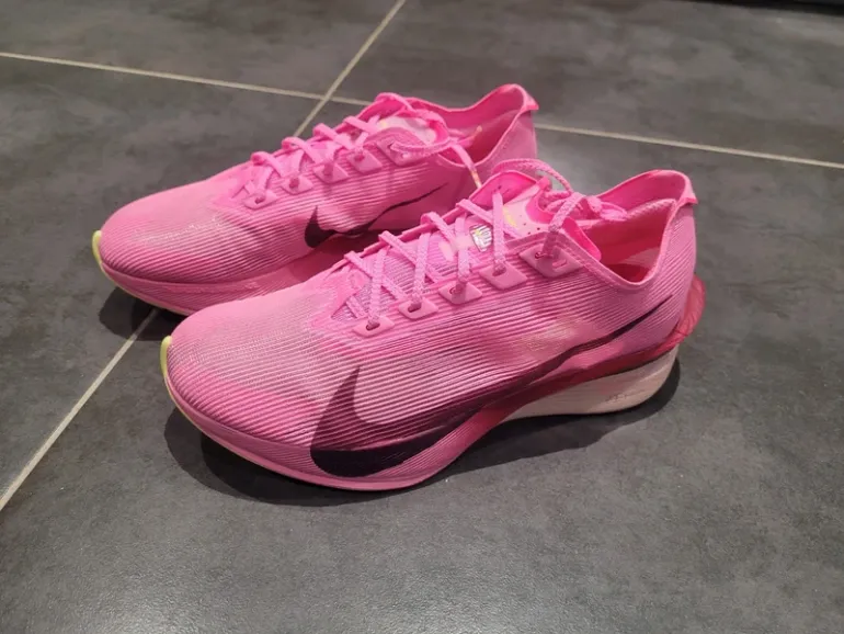 Použité Rose Zoomx Vaporfly 4 bike — obrázek 2 z 7