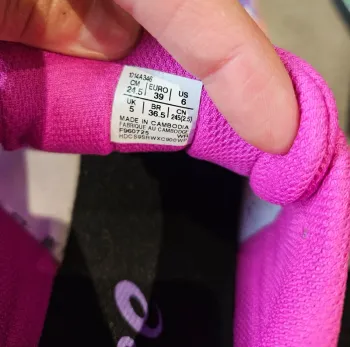 Used Asics Running Shoes bike — image 6 of 6