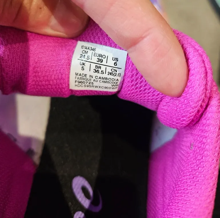 Used Asics Running Shoes bike — image 6 of 6