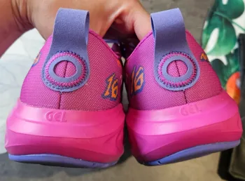 Used Asics Running Shoes bike — image 5 of 6