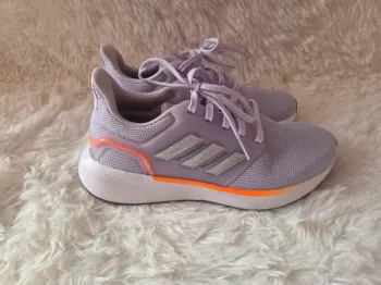 Adidas Sneaker Laufschuhe flieder weiß Größe 40 Neu bike d'occasion — image 2 sur 8
