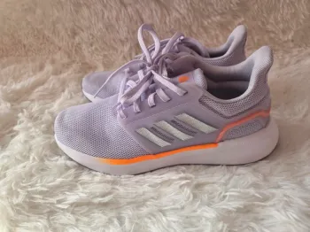 Adidas Sneaker Laufschuhe flieder weiß Größe 40 Neu bike d'occasion — image 4 sur 8