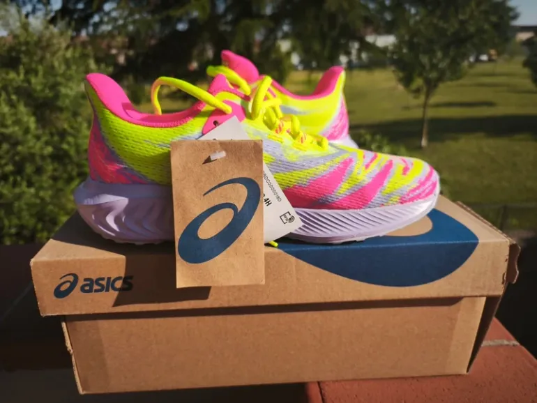 Asics Gel-Noosa Tri 15 bike d'occasion — image 5 sur 5