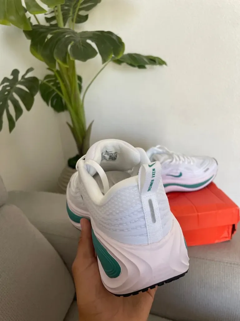 Nike Vomero Plus bike d'occasion — image 4 sur 5