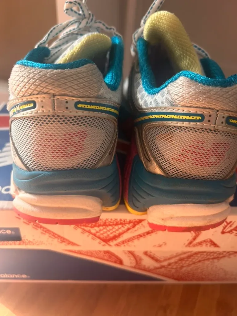 Gebrauchtes New Balance W860v4 bike — Bild 3 von 5