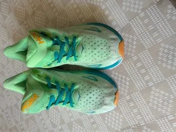 Used Hoka Clifton 9 bike — image 4 of 8