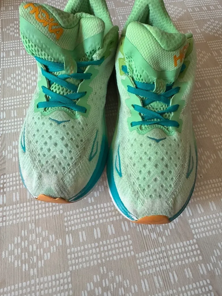 Used Hoka Clifton 9 bike — image 6 of 8