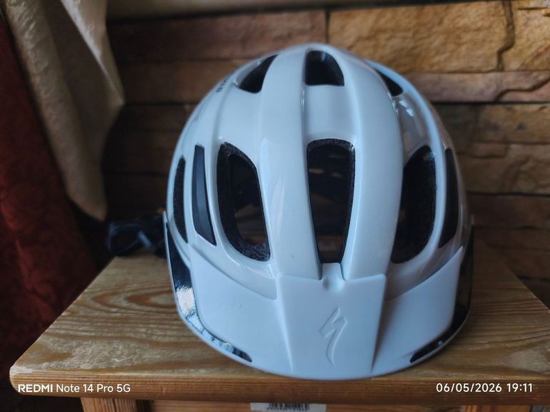 Specialized Helmet bike usato — immagine 2 di 4