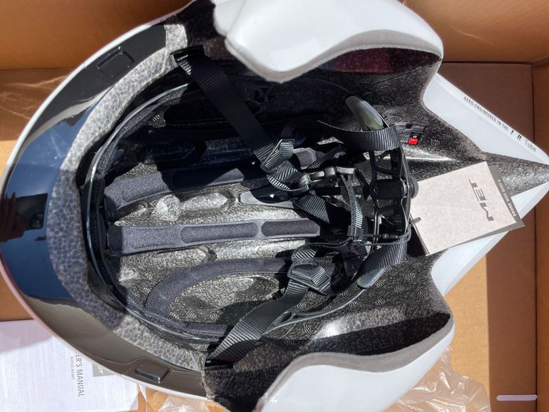 MET Drone 2 Helmet bike d'occasion — image 3 sur 6