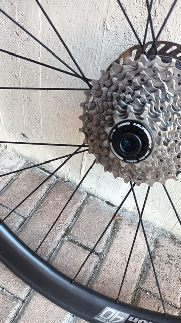 Used Vision SC 40 Wheelset bike — image 5 of 7